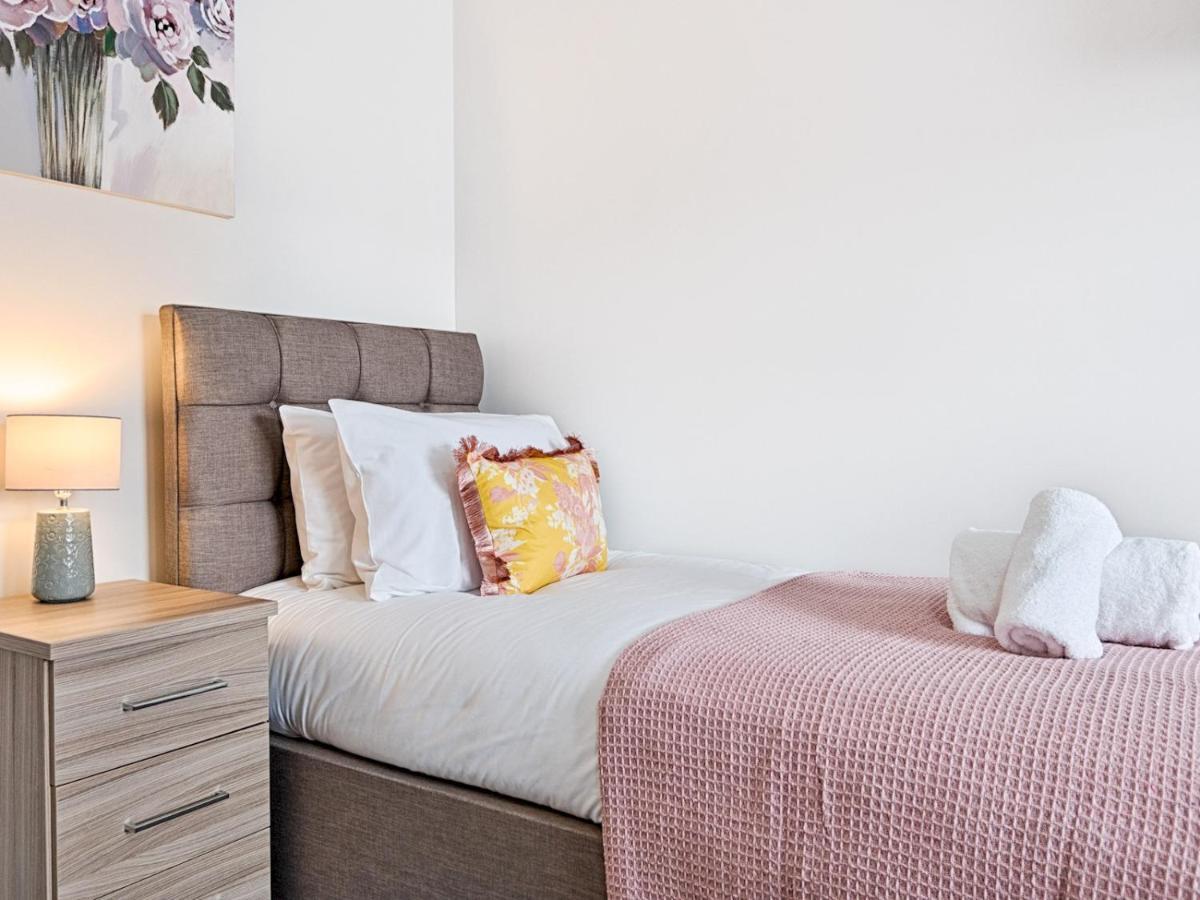 Pass The Keys Luxury Bright Spacious Family Home - Near Beaches Swansea Bagian luar foto